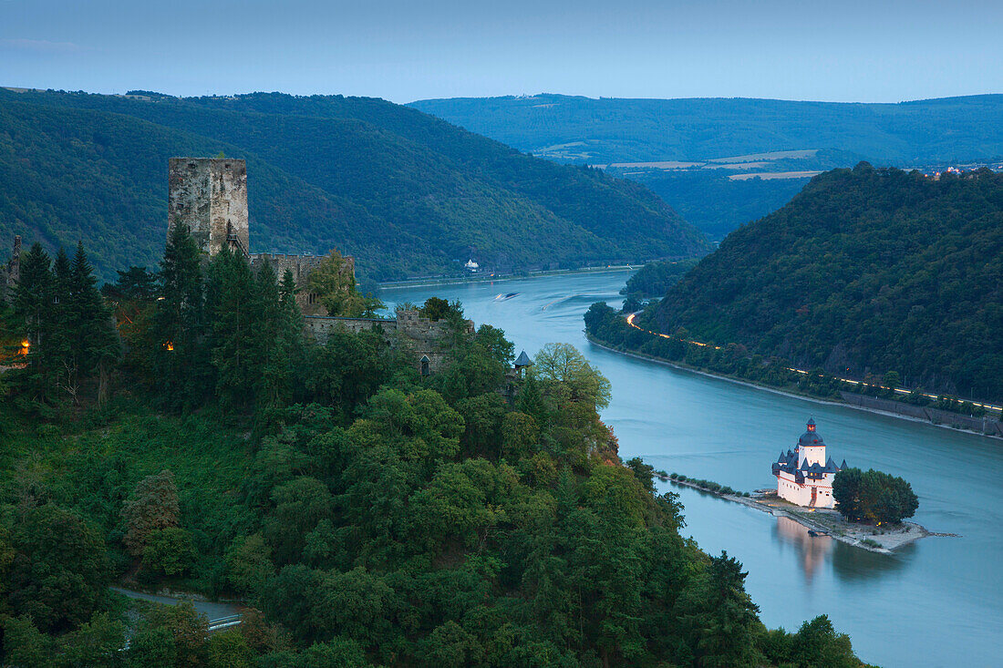 Burg Gutenfels und Burg Pfalzgrafenstein, Unesco Weltkulturerbe, bei Kaub, Rhein, Rheinland-Pfalz, Deutschland