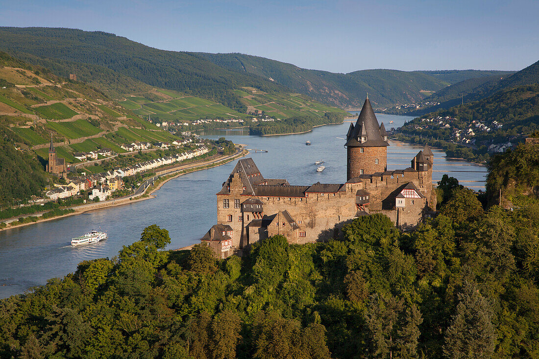 Paddle wheel steamer Goethe at the Rhine river, view from the vineyards to Bacharach with Stahleck castle, Rhine river, Rhineland-Palatinate, Germany