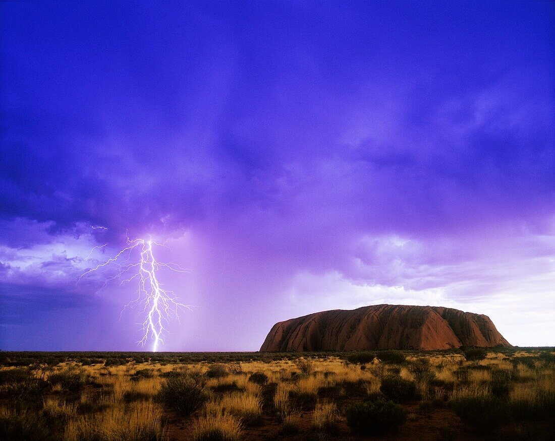 LIGHTNING STRIKE AYERS ROCK ULURU NATIONAL PARK NORTHERN TERRITORY AUSTRALIA