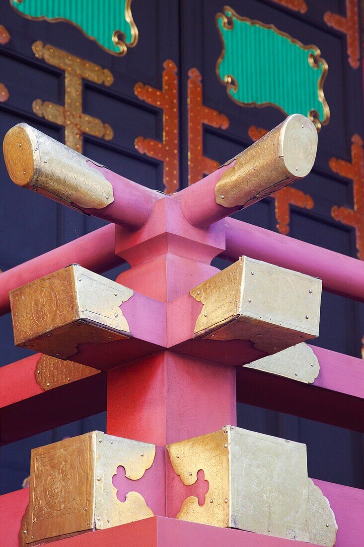 Japan,Nikko,Toshogu Shrine,Balcony Corner Detail