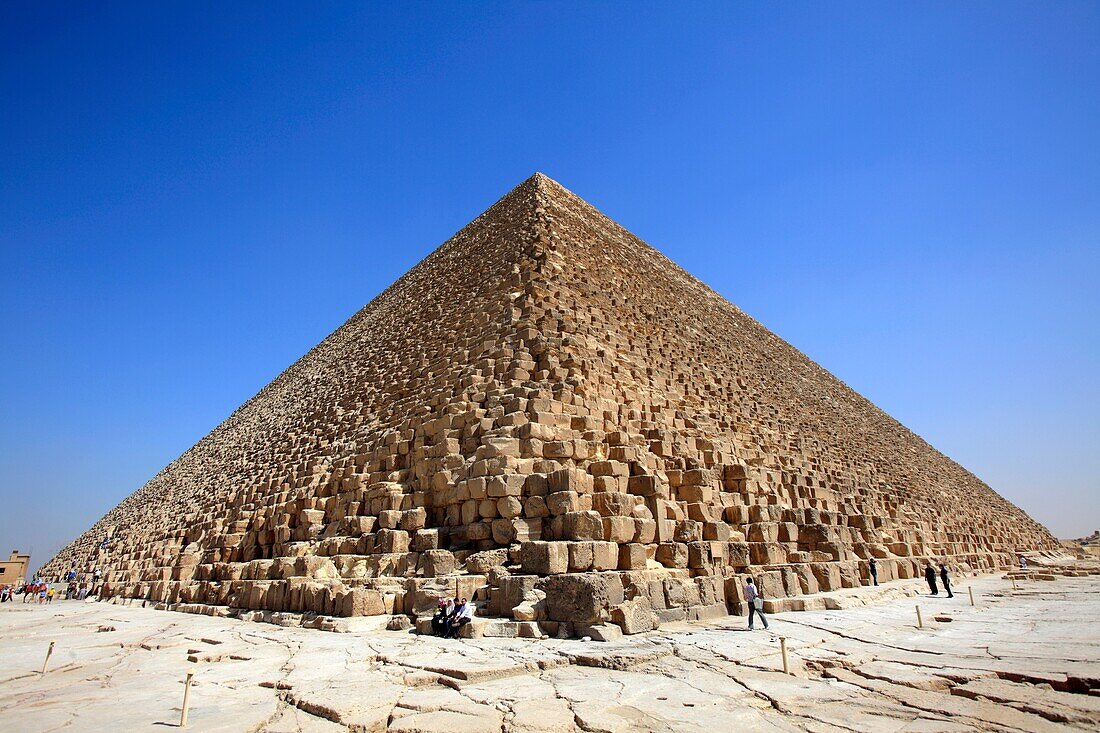 The Great Pyramid of Cheops, Giza, Egypt – License image – 70418336 ...