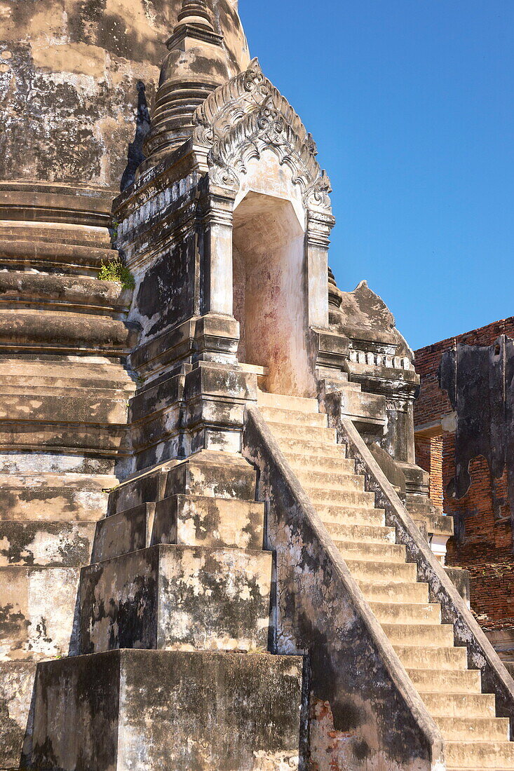 Thailand, Ayutthaya, old Chedi at the ruins Wat Phra Si Sanphet Temple