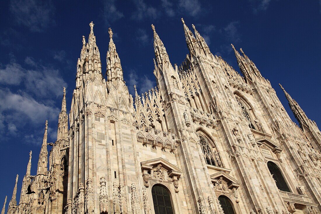 Italy Lombardy, Milan, Piazza Duomo Square, Duomo Cathedral