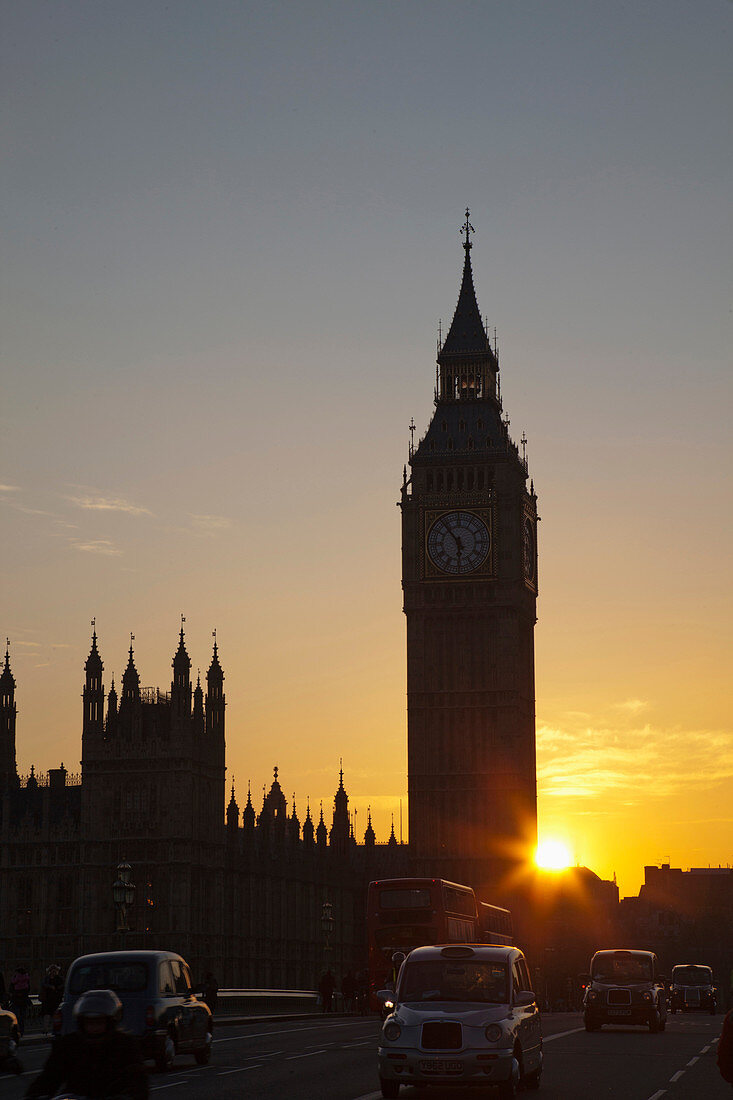 UK, United Kingdom, Great Britain, England, London, Westminster, Houses of Parliament, Palace of Westminster, Big Ben, Parliament, Landmark, UNESCO, UNESCO World Heritage, Sites, Sunset, Evening, Night View, Tourism, Travel, Holiday, Vacation. UK, United 