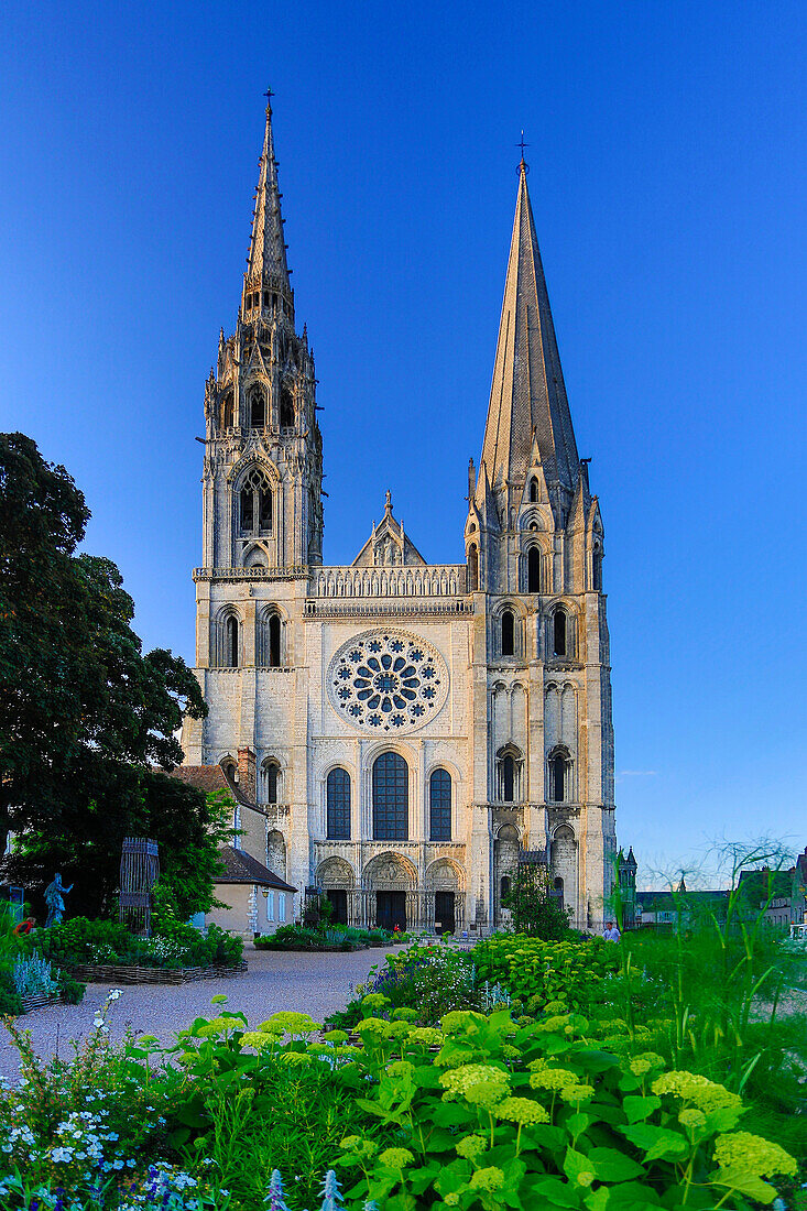 France, Europe, travel, Chartres, cathedral, world heritage, architecture, history, main, medieval, tourism, Unesco, facade. France, Europe, travel, Chartres, cathedral, world heritage, architecture, history, main, medieval, tourism, Unesco, facade