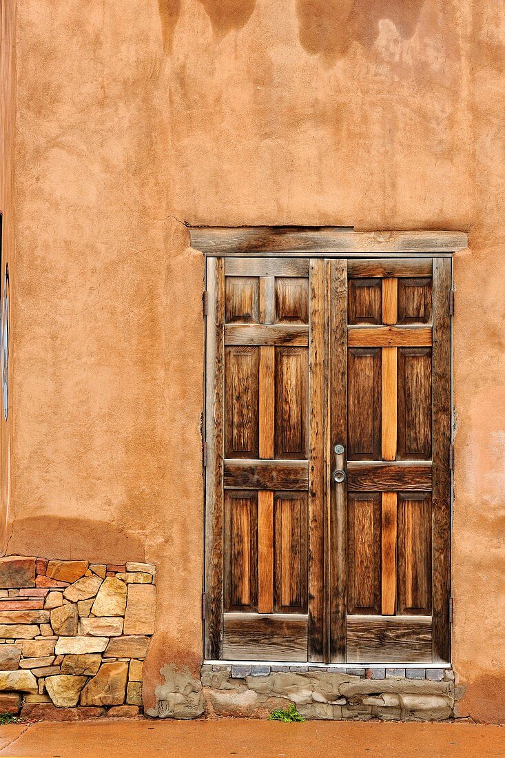 Downtown Santa Fe in winter- Adobe walls and door, Santa Fe, New Mexico, USA