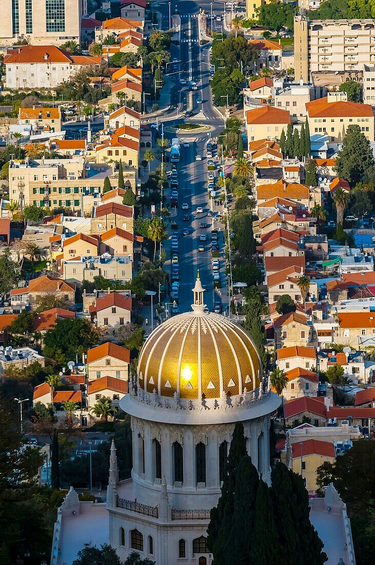 Baha´i Shrine  Haifa, Israel
