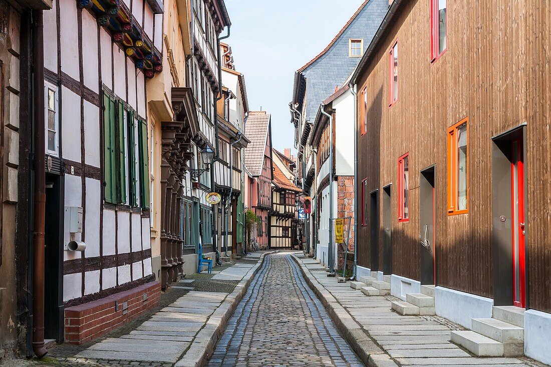 Alley through the village of Quedlinburg, Saxony-Anhalt, Germany, Europe