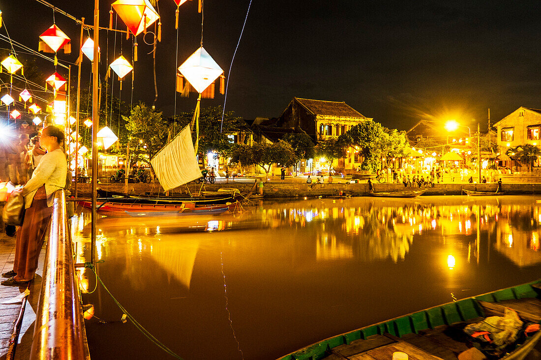Malerische Stadt Hoi An bei Nacht, Zentralvietnam, Vietnam, Asien