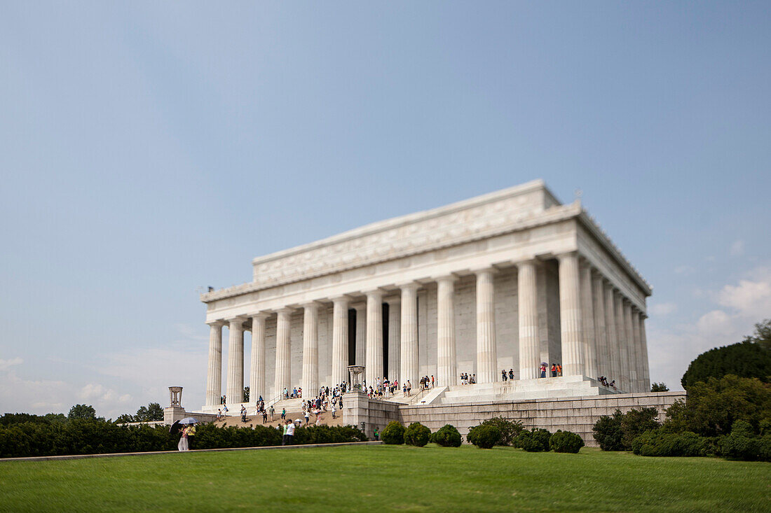 Tourists at Lincoln Memorial, Washington, DC, USA