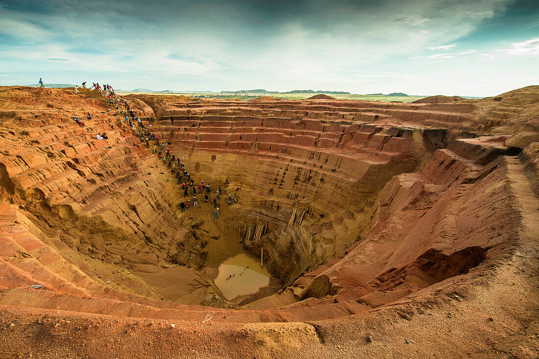 Minenarbeiter in der Mine, Ilakaka, Ihorombe, Madagaskar