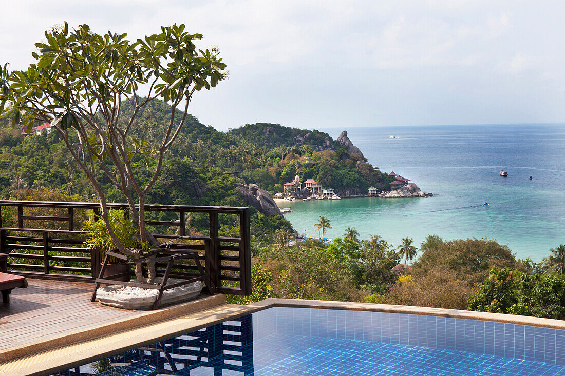 View on the bay of Haad Tien Beach on Koh Tao Island, Surat Thani Province, Thailand, Southeast Asia