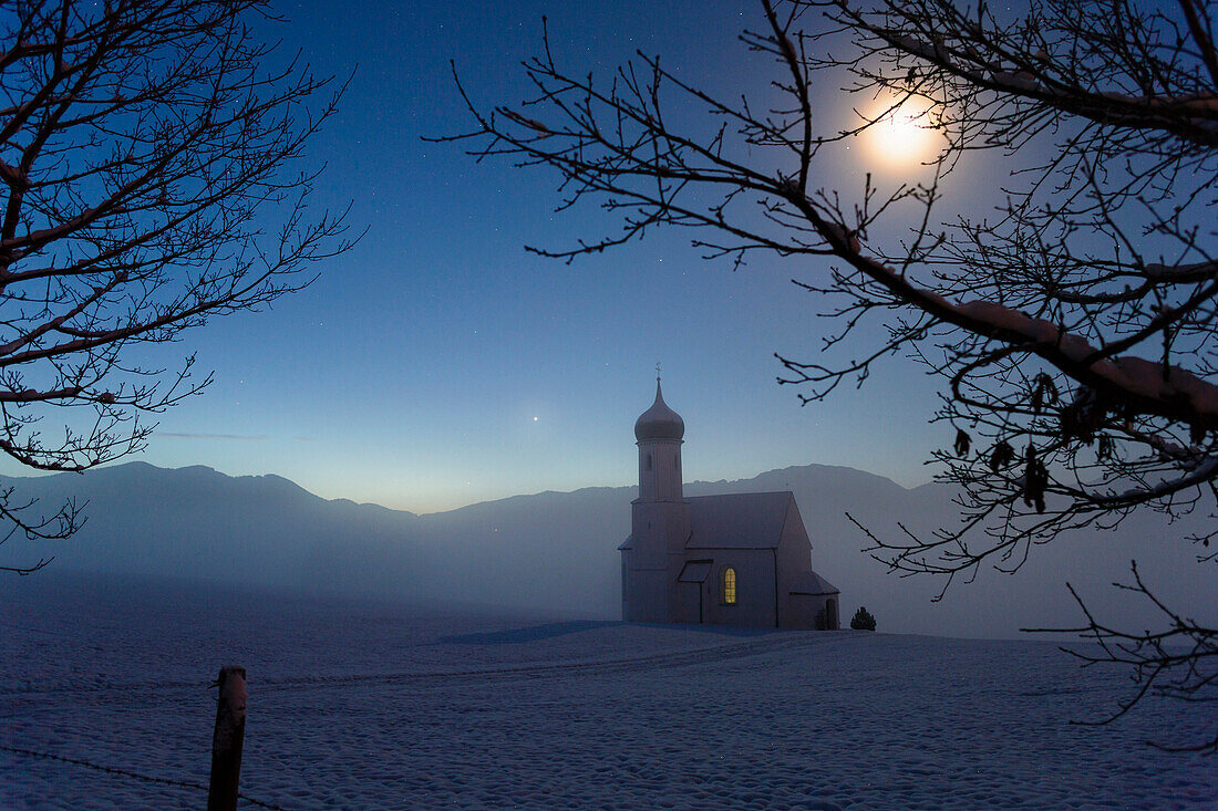 Sankt Johannisrain church at dawn, Penzberg, Upper Bavaria, Bavaria, Germany