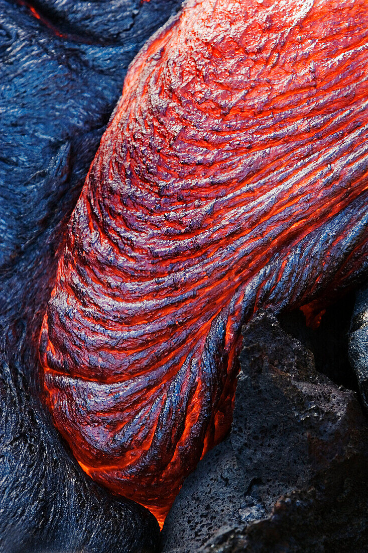 Hawaii, Big Island, Hawaii Volcanoes National Park, Kilauea Volcano, Detail of molten pahoehoe lava.