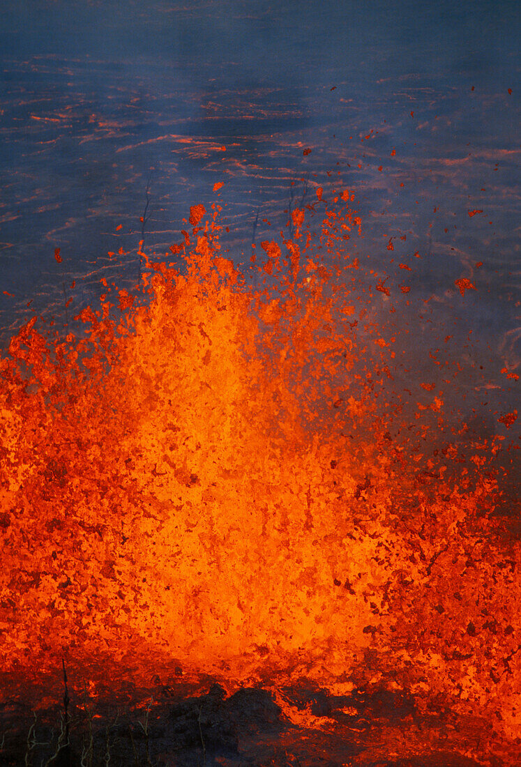 Hawaii, Big Island, Hawaii Volcanoes National Park, Kilauea Volcano eruption