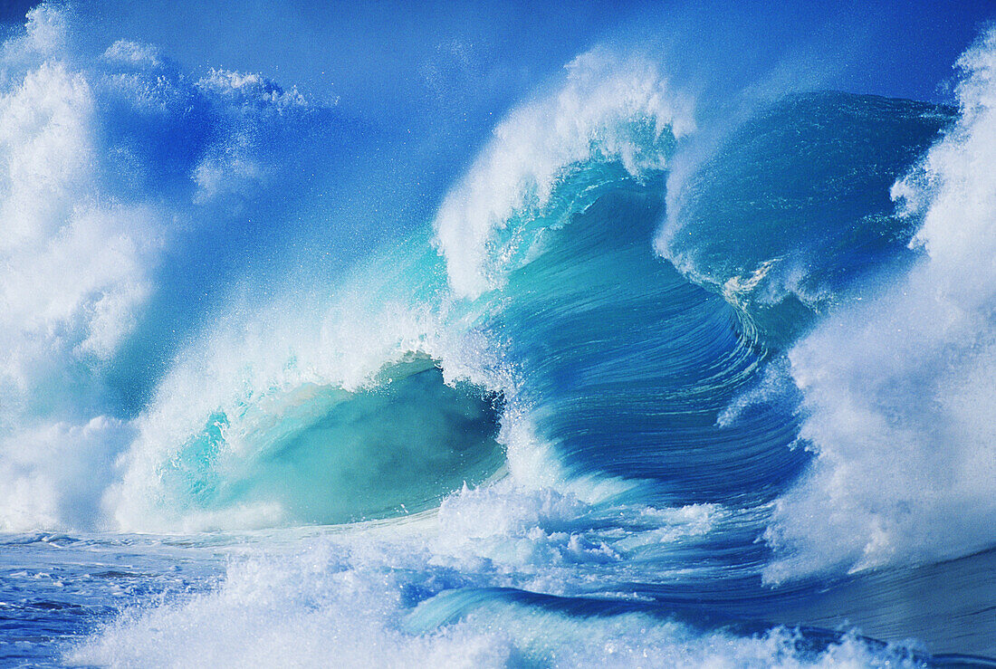''Hawaii, Oahu, North Shore; several green waves crashing in layers white wash''