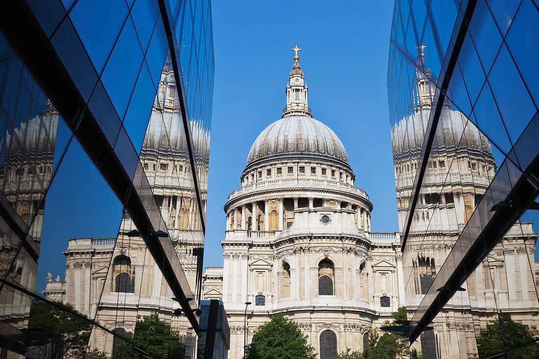 England,London,The City,St Pauls Cathedral