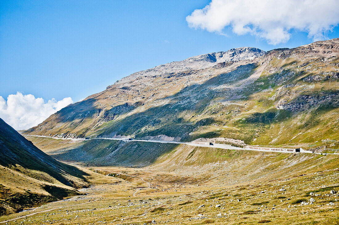 Bernina Pass, verbindet das Engadin mit dem italienischen Veltlin, Lombardei, Italien