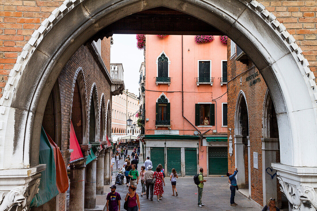 Gasse l'Orologio in Venedig beim Markusplatz, Lagune von Venedig, Venetien, Italien, Europa