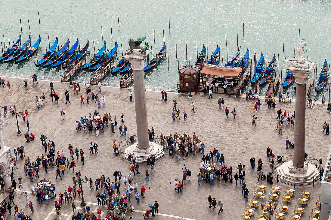 Monolithsäulen, Markussäule, Markusplatz in Venedig, Piazzetta san Marco, Lagune von Venedig, Venetien, Italien, Europa