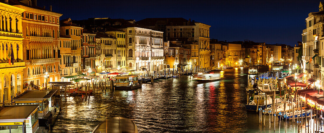 The Grand Canal, view from Rialto bridge in a southwesterly direction at night, Venice, Venetia, Italy, Europe