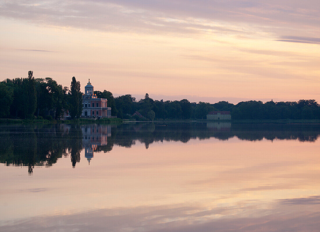 lake Heiliger See in the morning light with Marble Palace, New Garden, Potsdam, Land Brandenburg, Germany