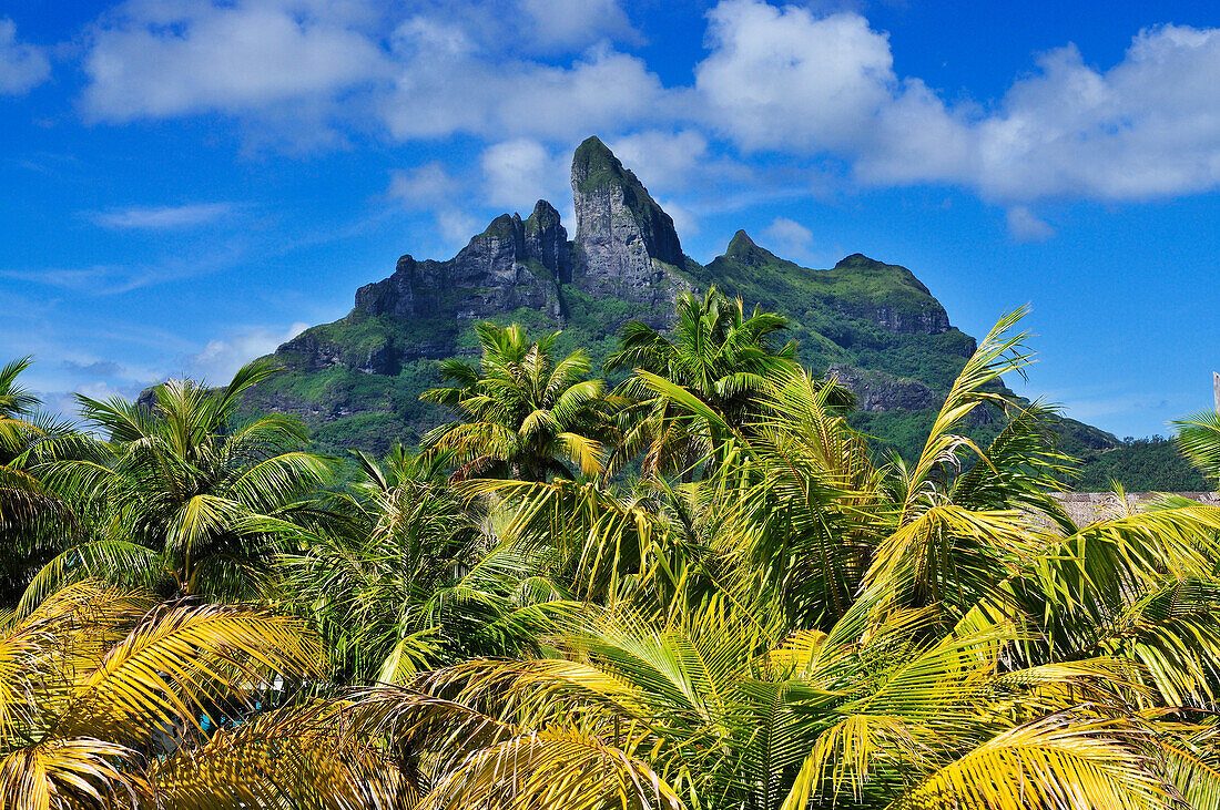 Mount Otemanu, Bora Bora, Society Islands, French Polynesia, Windward Islands, South Pacific