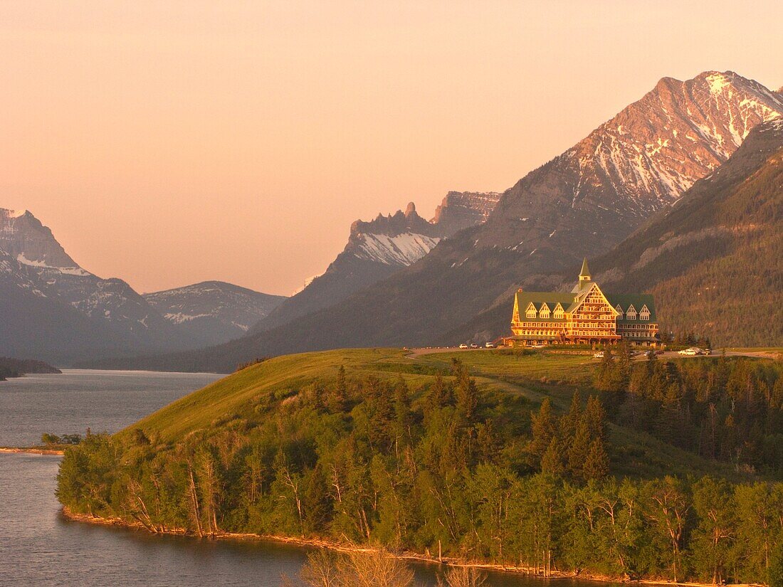 PRINCE OF WALES HOTEL WATERTON LAKES NATIONAL PARK ALBERTA CANADA