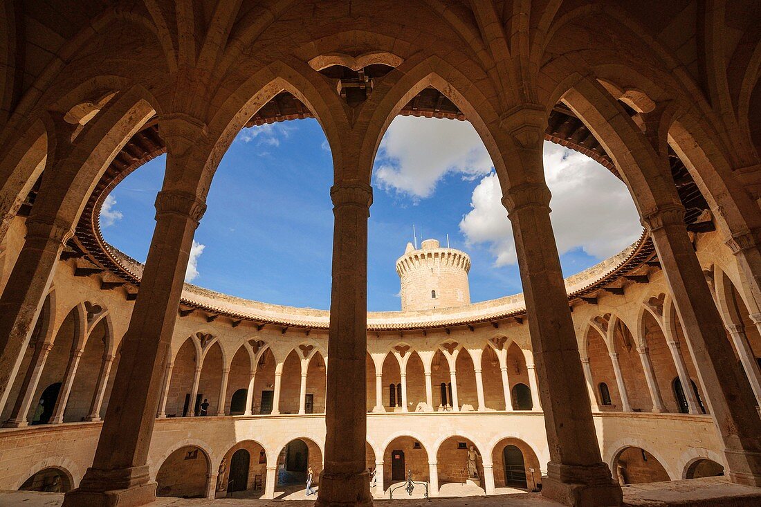 Runder Kreuzgang, Schloss Bellver, - XIV Jahrhundert -, Palma de Mallorca Mallorca Balearen Spanien