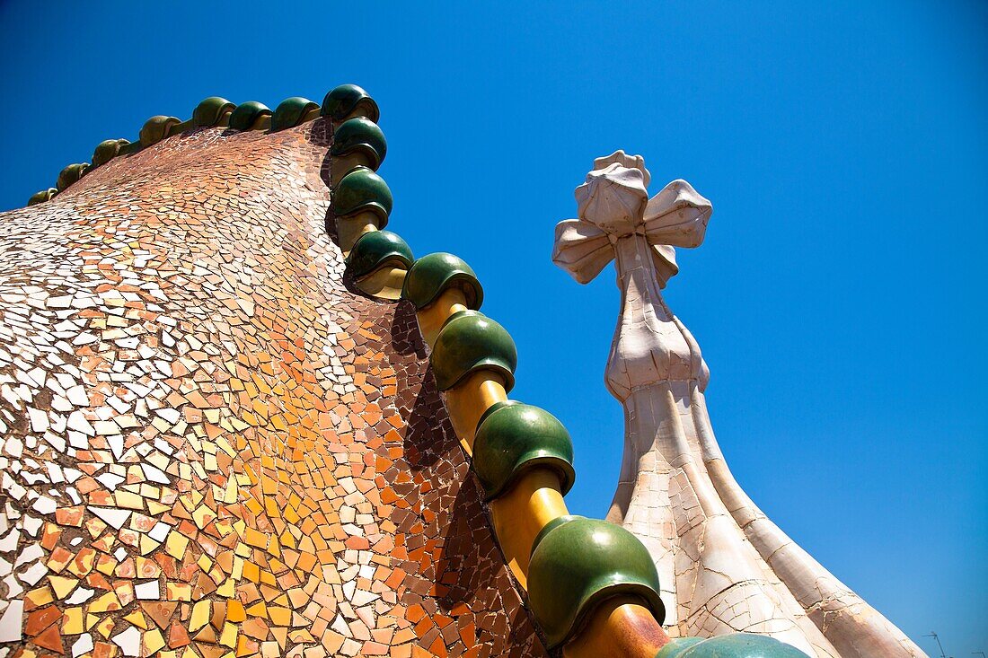 Casa Batlló House, Gaudí, 1904-1906 at the Passeig de Gràcia, Barcelona, Catalonia, Spain