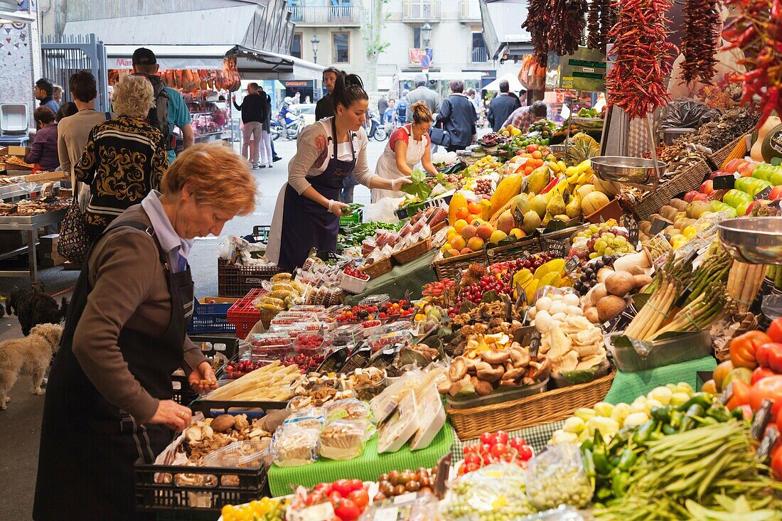 Barcelona, Spain  Mercat de Sant Josep, the market known popularly as La Boqueria