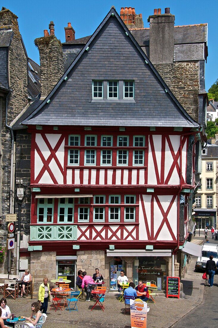 Medieval half timbered houses, Cafes, old town, Morlaix 29, Finistere, Brittany, France