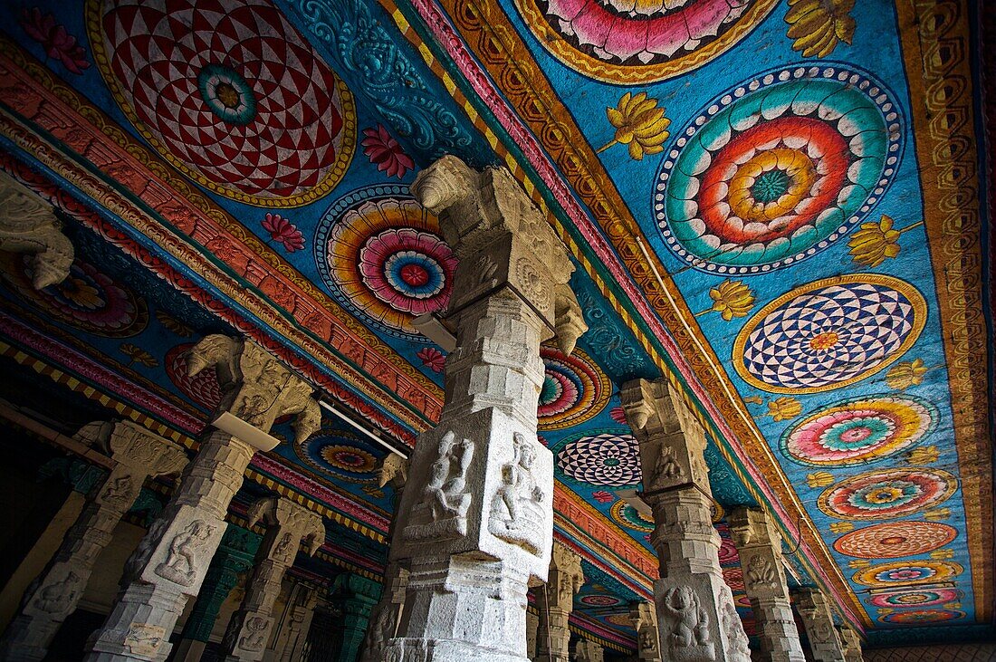 Sri Meenakshi temple, Madurai, Tamil Nadu, India.