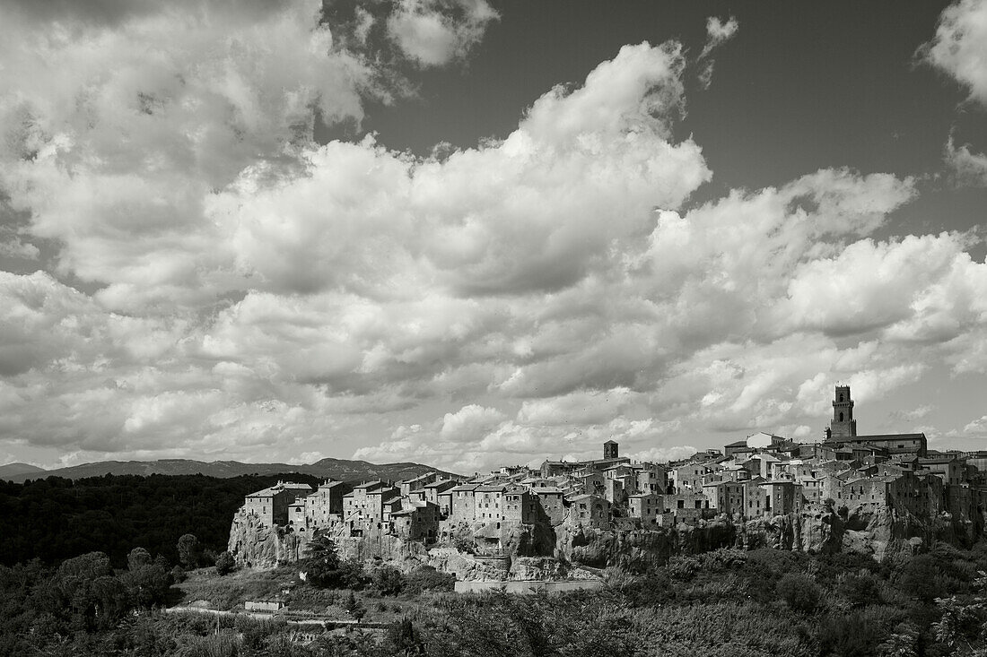 View onto Pitigliano, hill town,  province of Grosseto, Tuscany, Italy, Europe