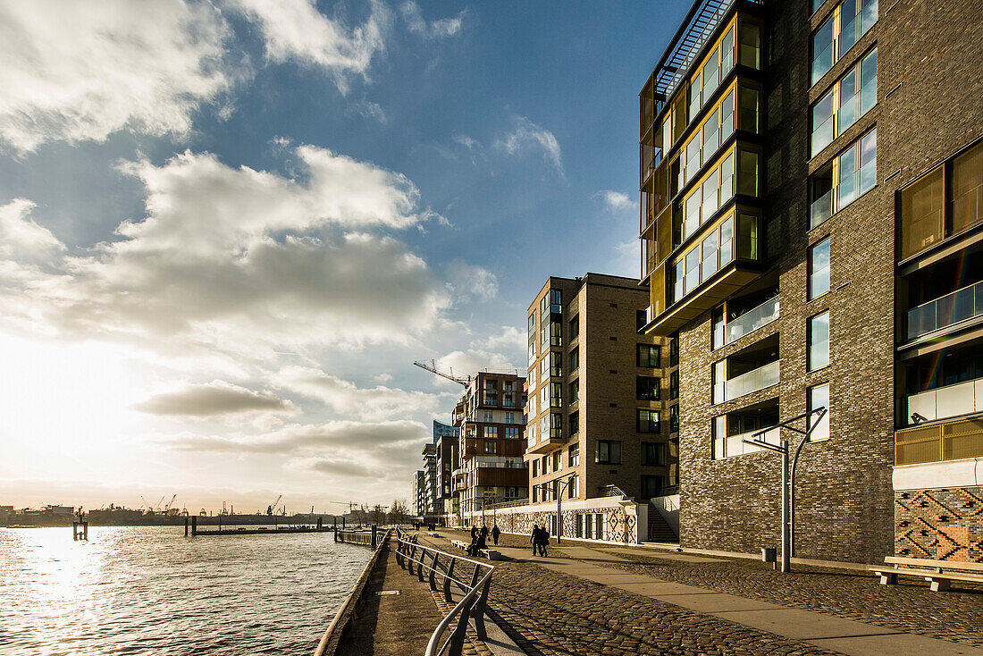 Moderne architecture Am Kaiserkai, Grasbrook harbour, HafenCity, Hamburg, Germany