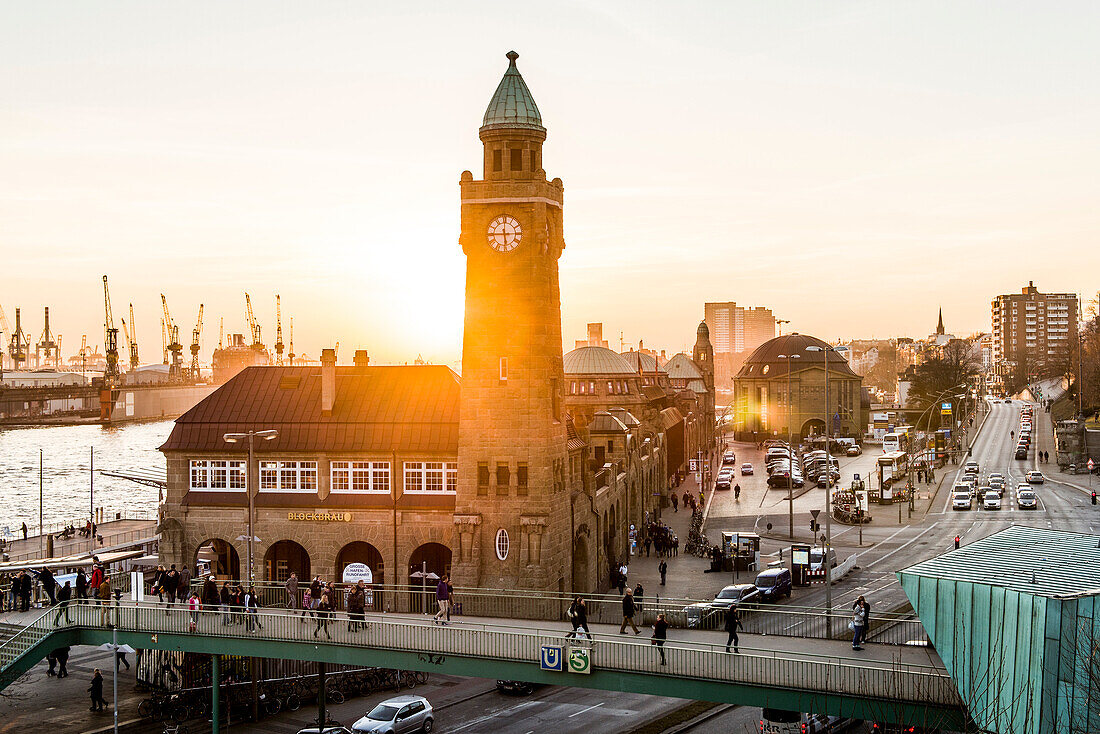 Sunset over the habour of Hamburg at the Landungsbruecken, Hamburg, Germany