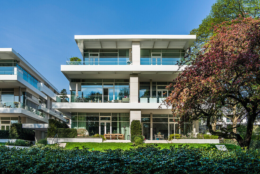 Moderne Architektur an der Aussenalster in Hamburg, Norddeutschland, Deutschland