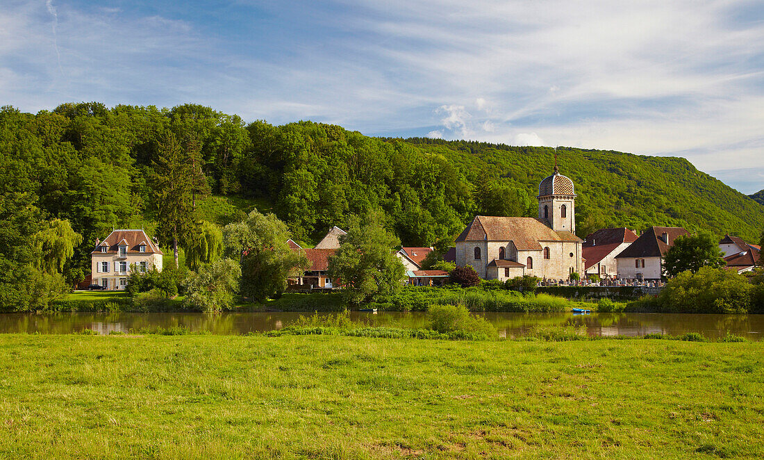 Doubs mit Chaleze, Doubs, Region Franche-Comte, Frankreich, Europa