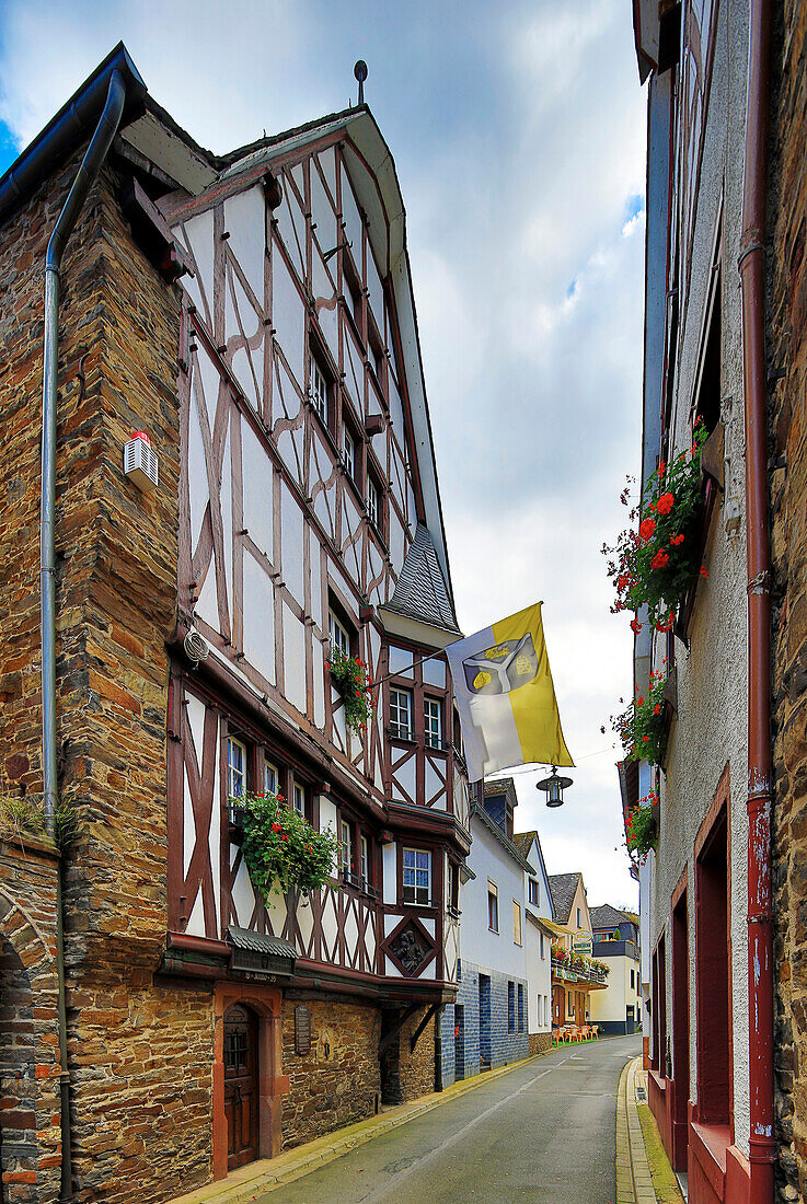 Town hall in Moselkern, Mosel, Rhineland-Palatinate, Germany, Europe