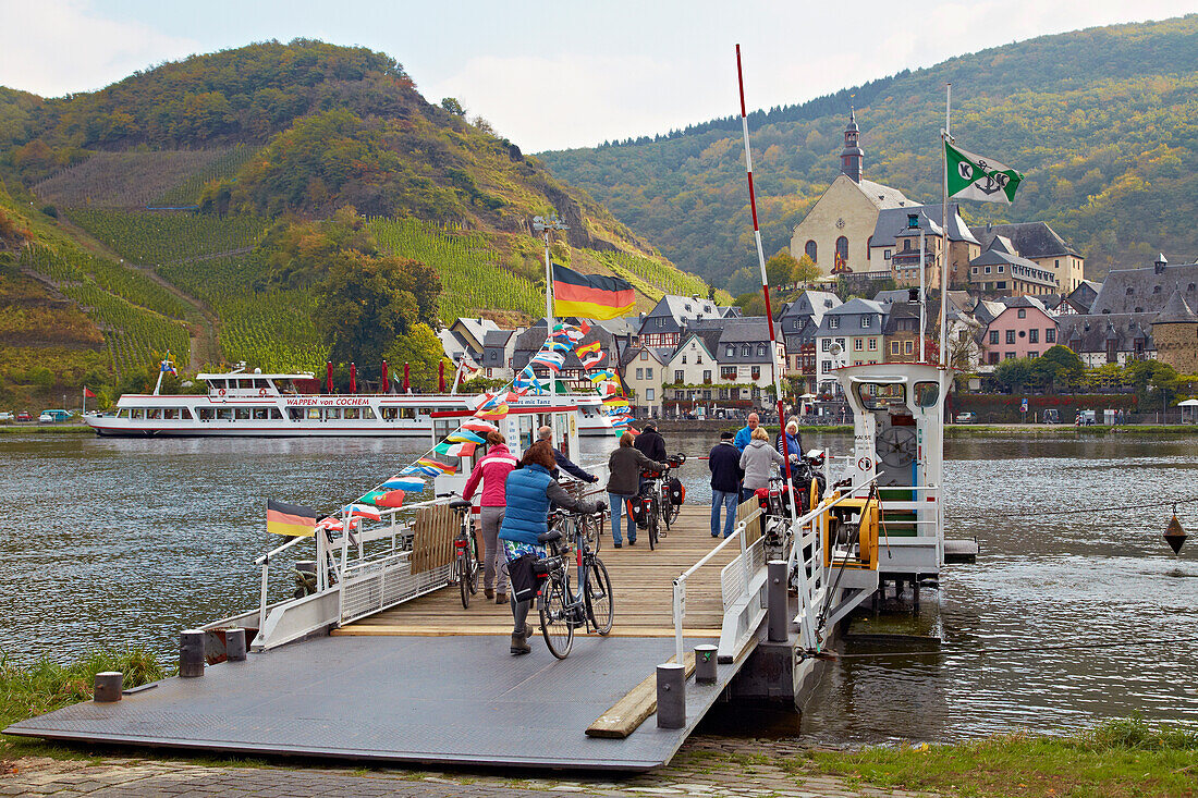 Ferry at Beilstein on the river Mosel, Rhineland-Palatinate, Germany, Europe
