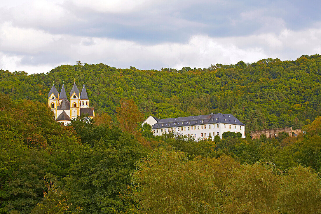 Kloster Arnstein oberhalb der Lahn in der Nähe von Nassau, Westerwald, Rheinland-Pfalz, Deutschland, Europa