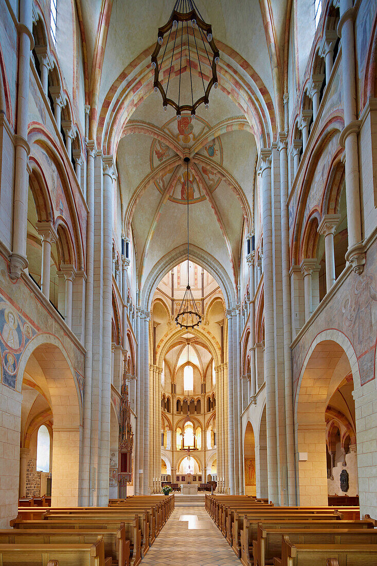 Nave, St. Georgs Cathedral, Limburg, Westerwald, Hesse, Germany, Europe