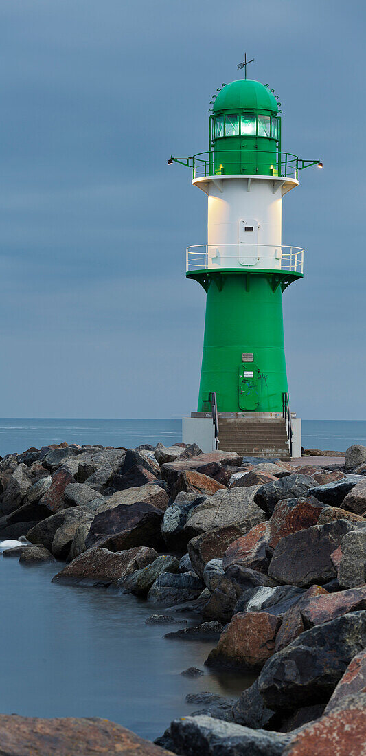 Leuchtturm Warnemünde, Wast Mole, Warnemünde, Mecklenburg-Vorpommern, Deutschland