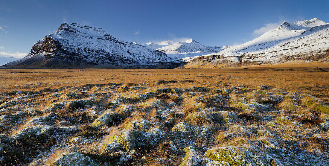 Snow-capped mountains, Fellsfjall, Midfellstidur, Sudursveit, East Iceland, Iceland