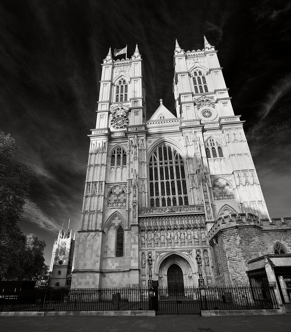 Westminster Abbey mit  beiden Türmen und Zentral Fassade, Westminster City, London, England