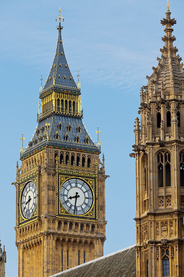 Uhr von Big Ben neben dem Westminster Palace, London, England