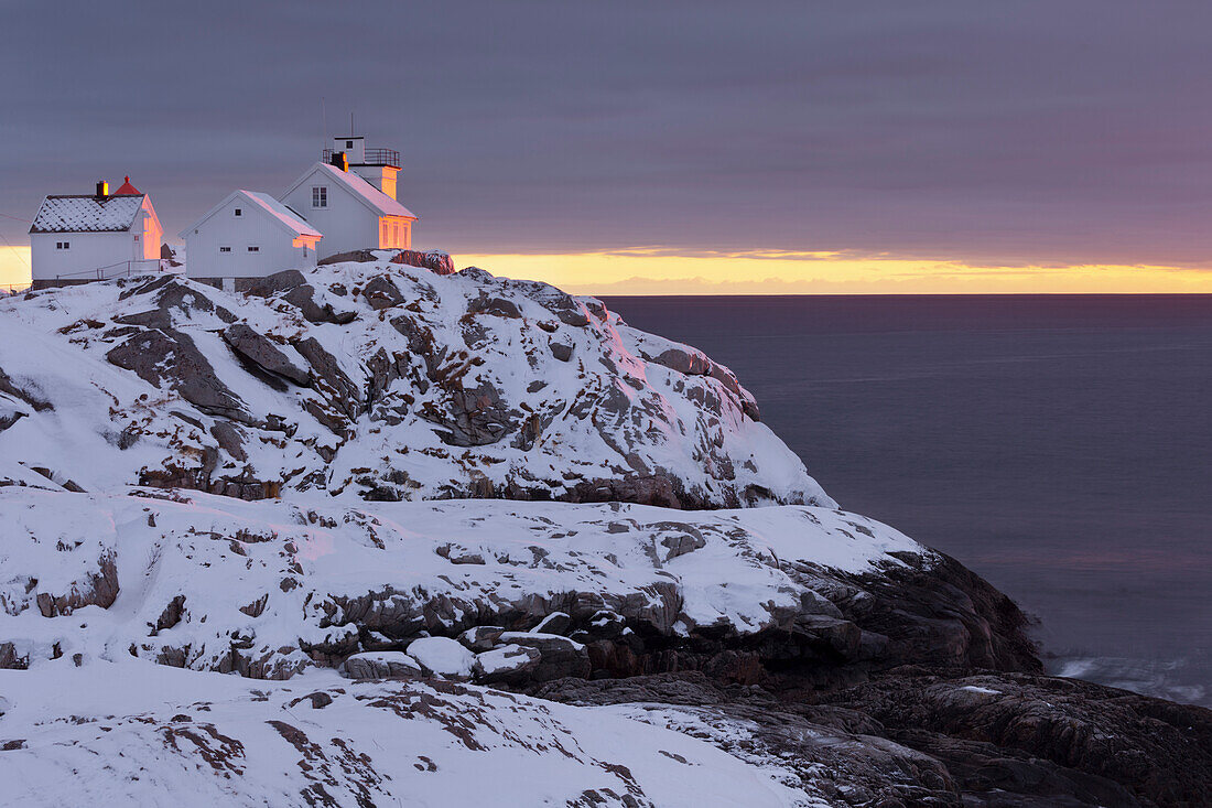 Henningsvaer, Ausvagoya, Lofoten, Nordland, Norway