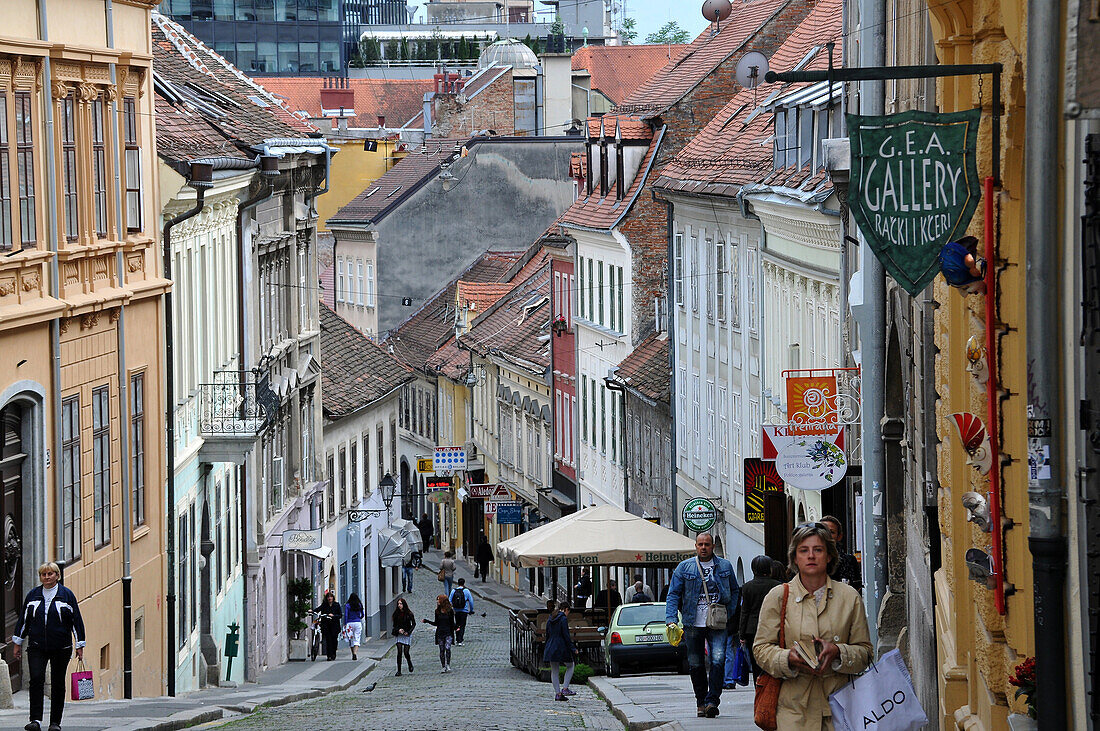 Blick in die Unterstadt durch die Radiceva, Zagreb, Kroatien
