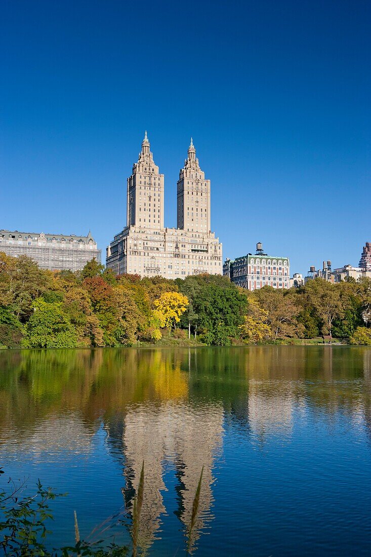 San Remo´s twin towers, autumn in Central Park, New York, USA