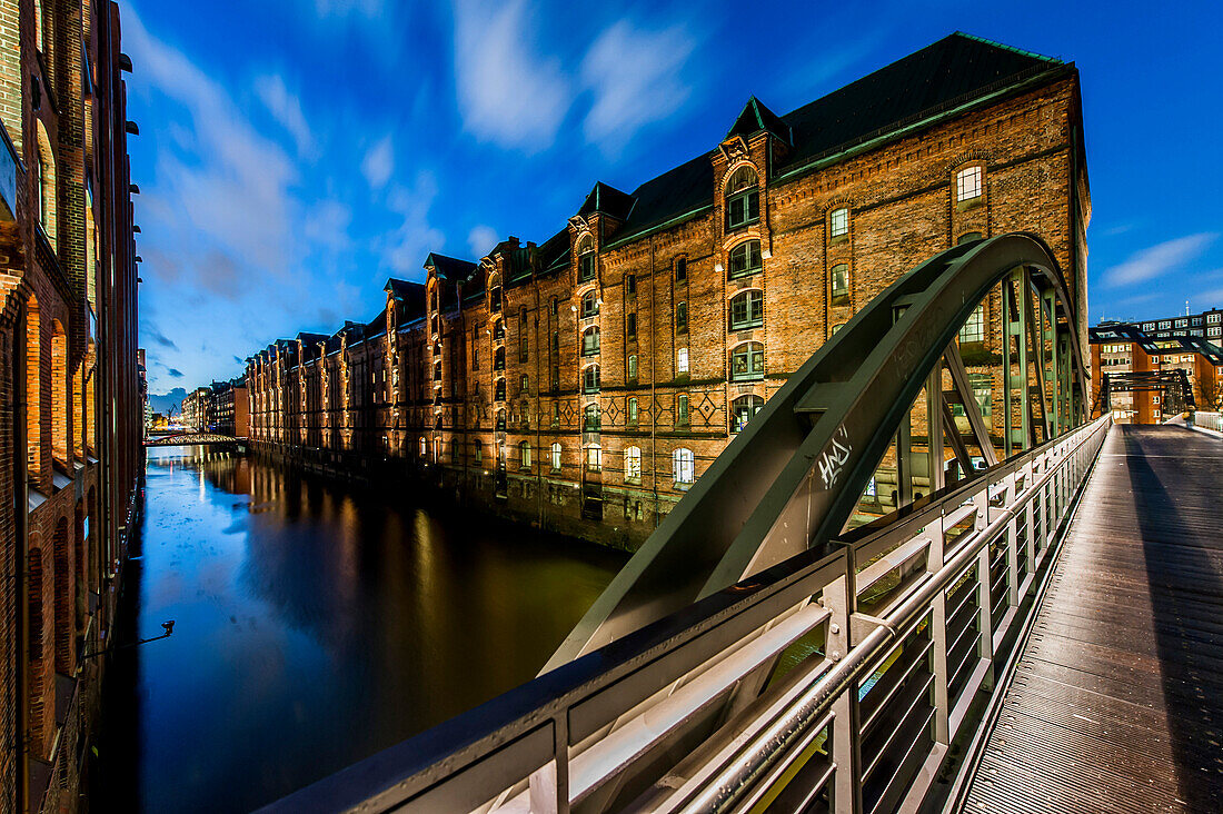 Twilight in the Speicherstadt at Sandtorkai, Hafencity, Hamburg, Germany